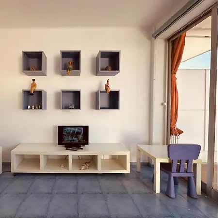 Lets Holidays With Terrace Near 2 *