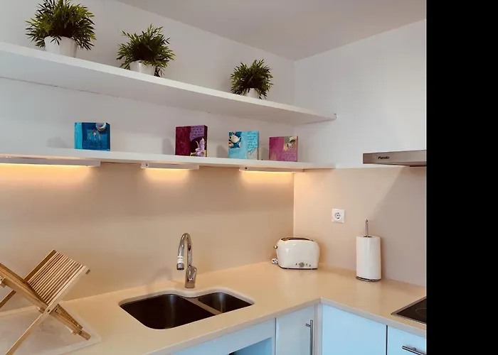 Lets Holidays With Terrace Near 2