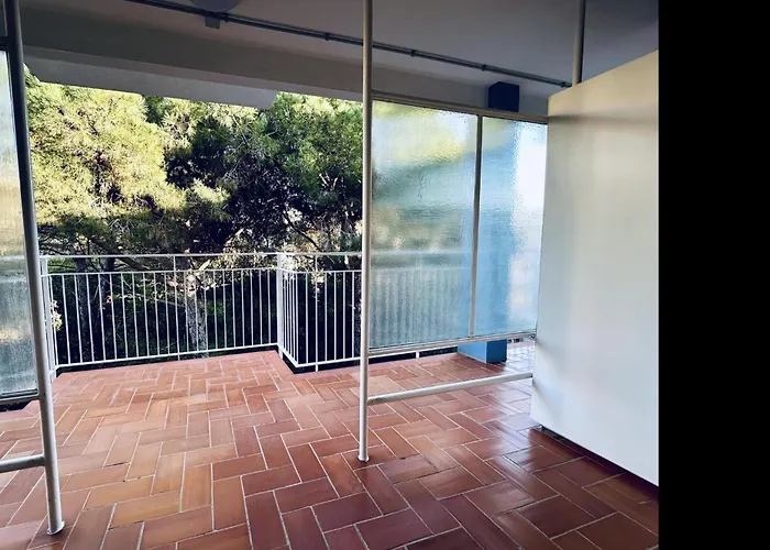 Lets Holidays With Terrace Near 2 *