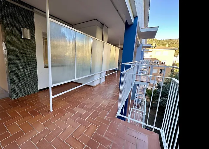 Lets Holidays With Terrace Near 2 *