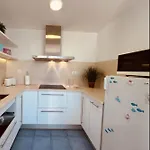 Lets Holidays With Terrace Near 2 Apartament