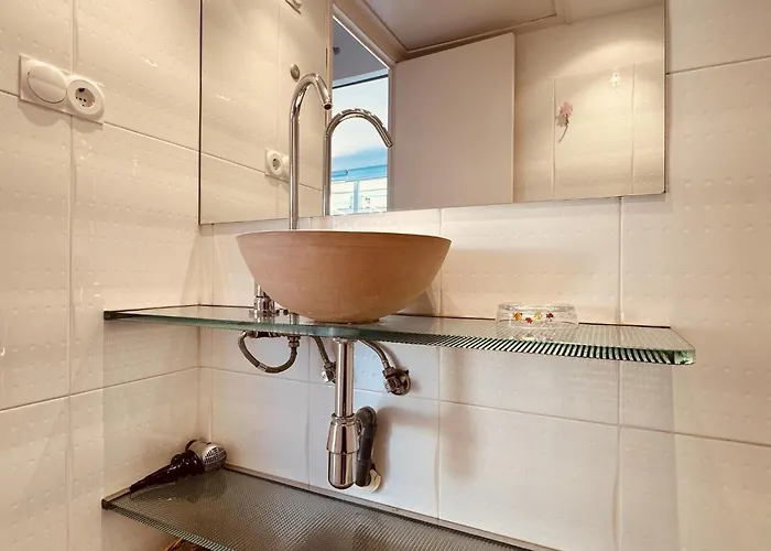 Lets Holidays With Terrace Near 2 Daire *